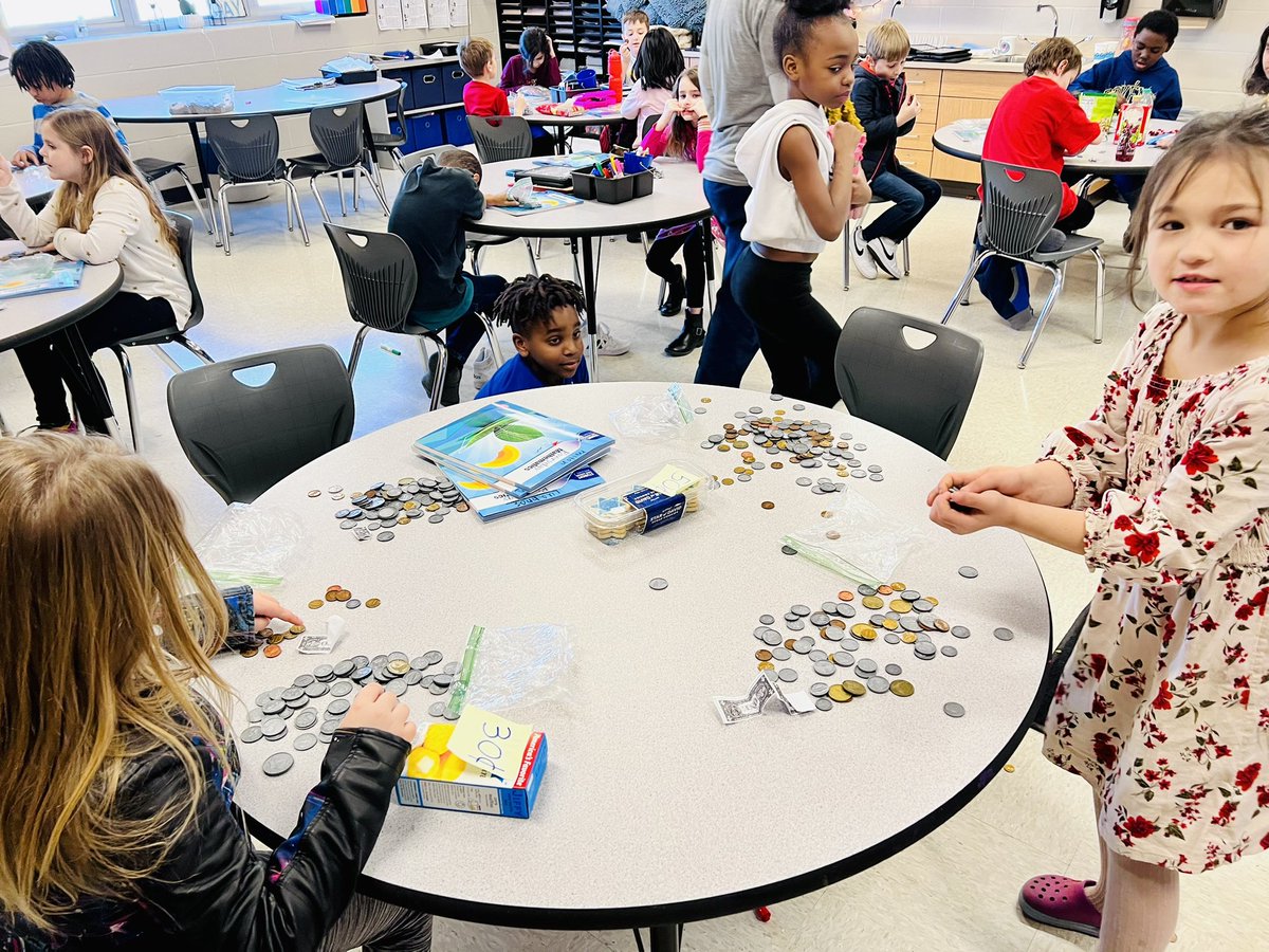 We matched the price of the grocery items using different coins!!! #mathjoycps #CREateLeaders #CRE_Cardinals #cpsbest #scholarsfirst