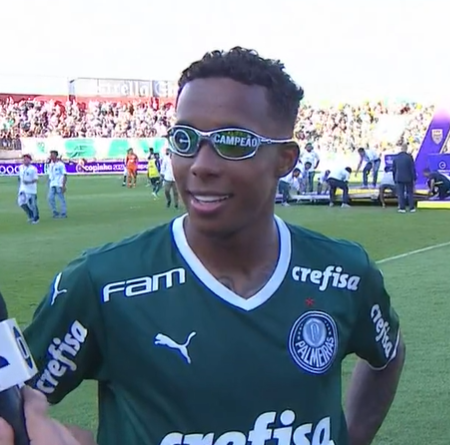 eu chegando na escola amanha