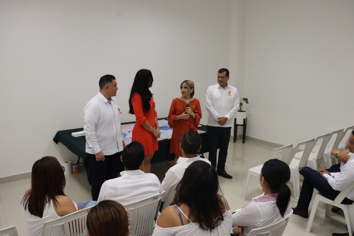 TE_TABASCO's tweet photo. #Fotogalería | Actividades con motivo del #DíaNaranja: Cápsula: “Pongámosle fin a la violencia contra las mujeres y niñas” y “Pintar el mundo de naranja”. https://t.co/otJieu2RUz