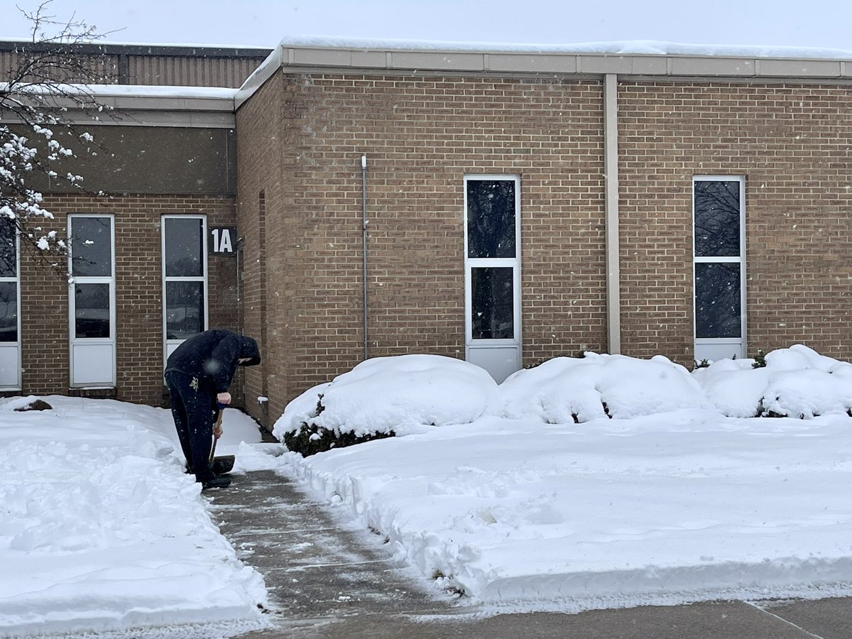 Thankful for our facility managers and custodians who have been working all day to clear snow from our campus. 