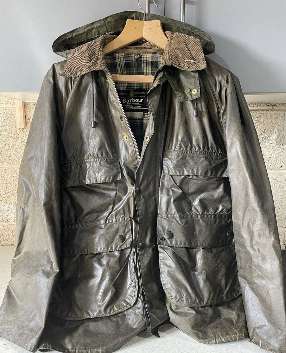 H8GGD's tweet photo. @Barbour Classic Bedale after a quick reproof #BarbourWayOfLife https://t.co/A50SCeMREC