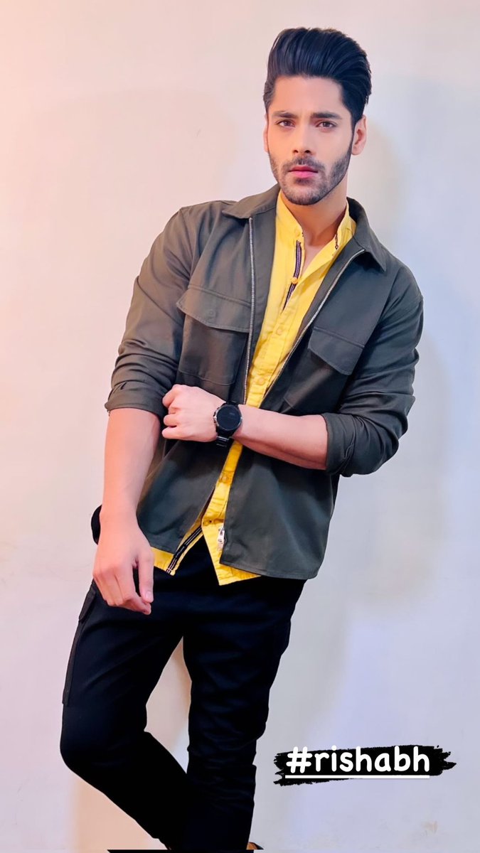 BasuParama's tweet photo. Handsome Hunk ❤🔥
#SimbaNagpal #SimbaScads #RishabhGujral #Throwback https://t.co/zcTsIkY8cj
