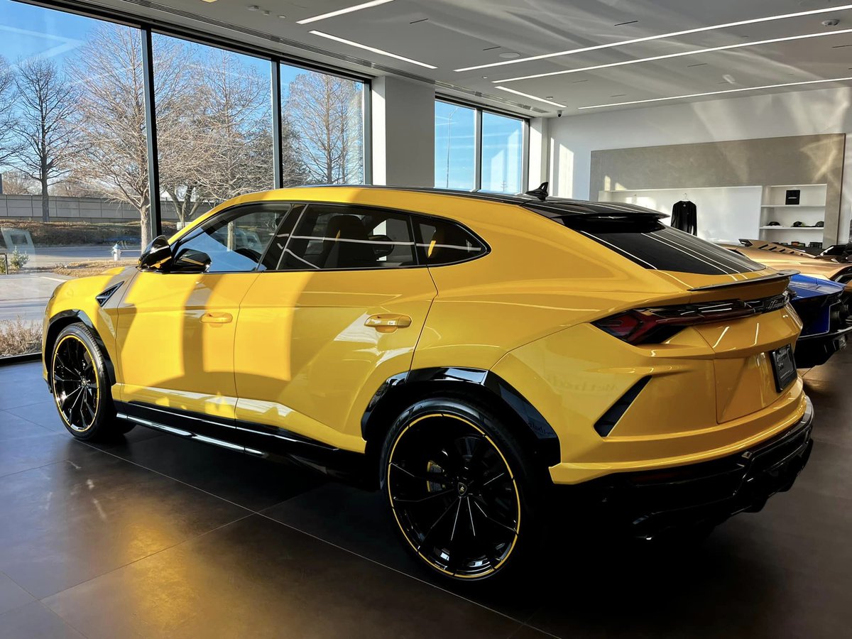 LamborghiniDFW's tweet photo. Urus Pearl Capsule in Giallo Inti✨
#Lamborghini #Urus #PearlCapsule #GialloInti #GoldenHour https://t.co/f9b0eo2kEL