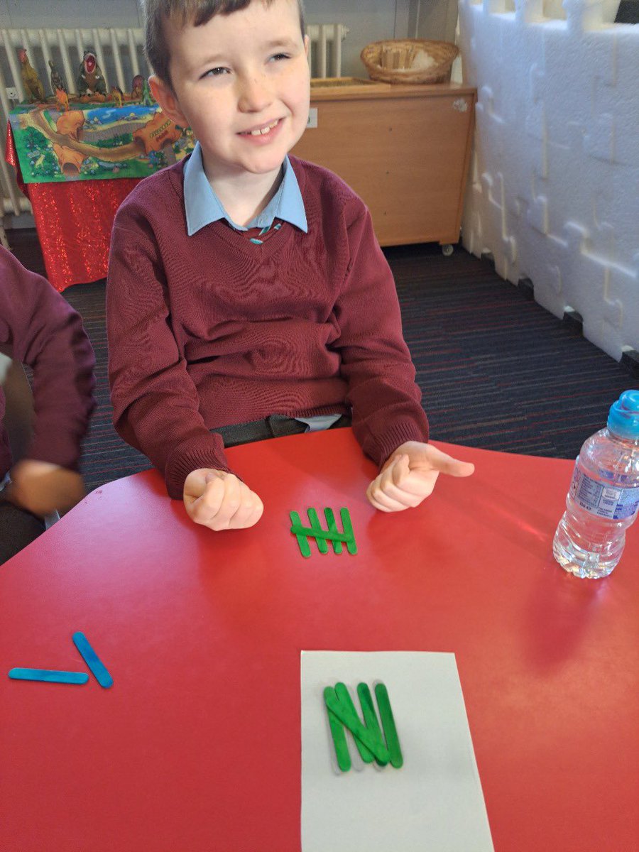 StCharlesGla's tweet photo. As part of their work on #InformationHandling the children in Bute have started learning about #TallyMarks. They are going to use these to help with their counting. #DataHandling @glasgowcounts https://t.co/Fyktj26QnG
