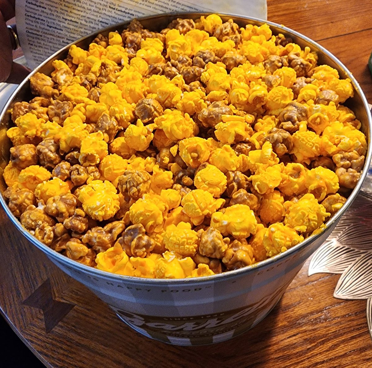 Love when I get my husband gifts 'we' can share.
#caringissharing #Garrettmix
@GarrettPopcorn