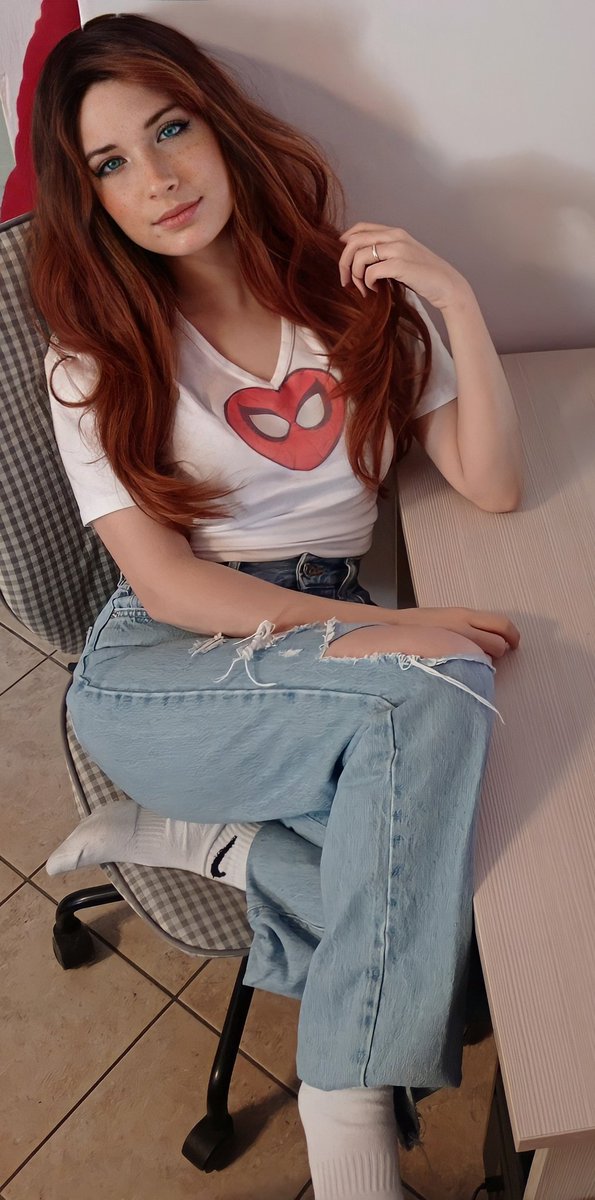 silviiii98's tweet photo. Face it, tiger... 💙❤️🕷️
#Marvel #cosplaymarvel #MJ #MARYJANE #maryjanewatson #mjcosplay #cosplay #cosplaying #cosplays #cosplaying #cosplayers #cosplayart #SpiderMan #spidermanmj https://t.co/F6RC8smLap