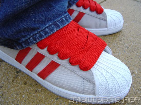 @prim_siripipat @adidas @adidasWomen i see u living the shell-toe life.
just gotta switch in some fat laces.