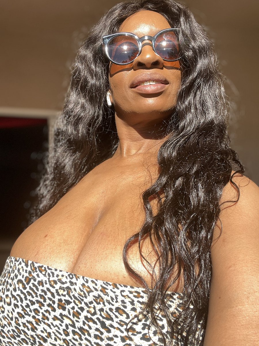 NylaStormLive's tweet photo. Kisses from my Loyalfans!🌶️😘 https://t.co/cZlRWgeP87 #loyalfans #NylaStorm #hotbabe #foryou #money #LF https://t.co/TGJsHGB0s7