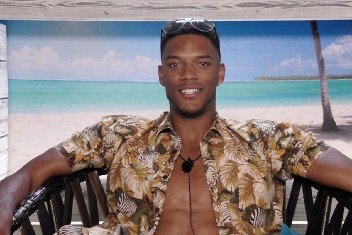 Sophie10993539's tweet photo. If Olivia really liked Harris that much, she’d leave with him 😂 #loveisland  #LoveIslandUK #LoveIsland2023 https://t.co/zTKp1WWh2q
