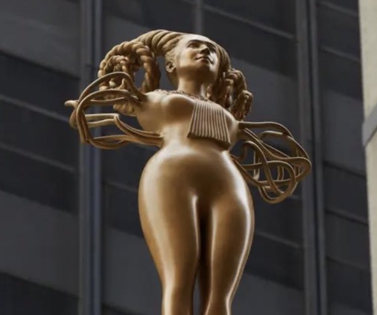 alx's tweet image. What tf is this