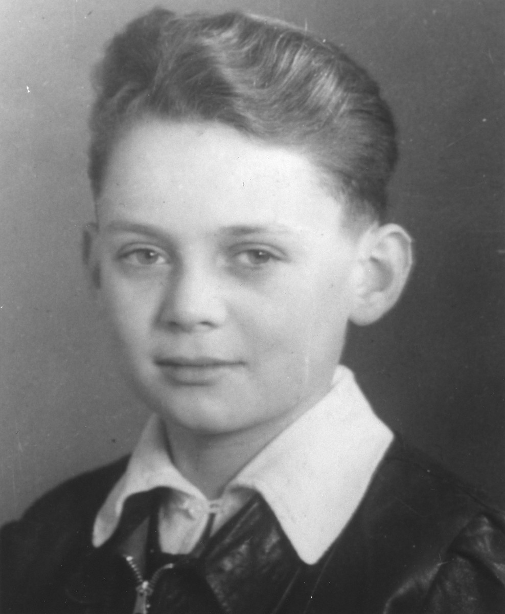 Portrait of Thomas Buergenthal.