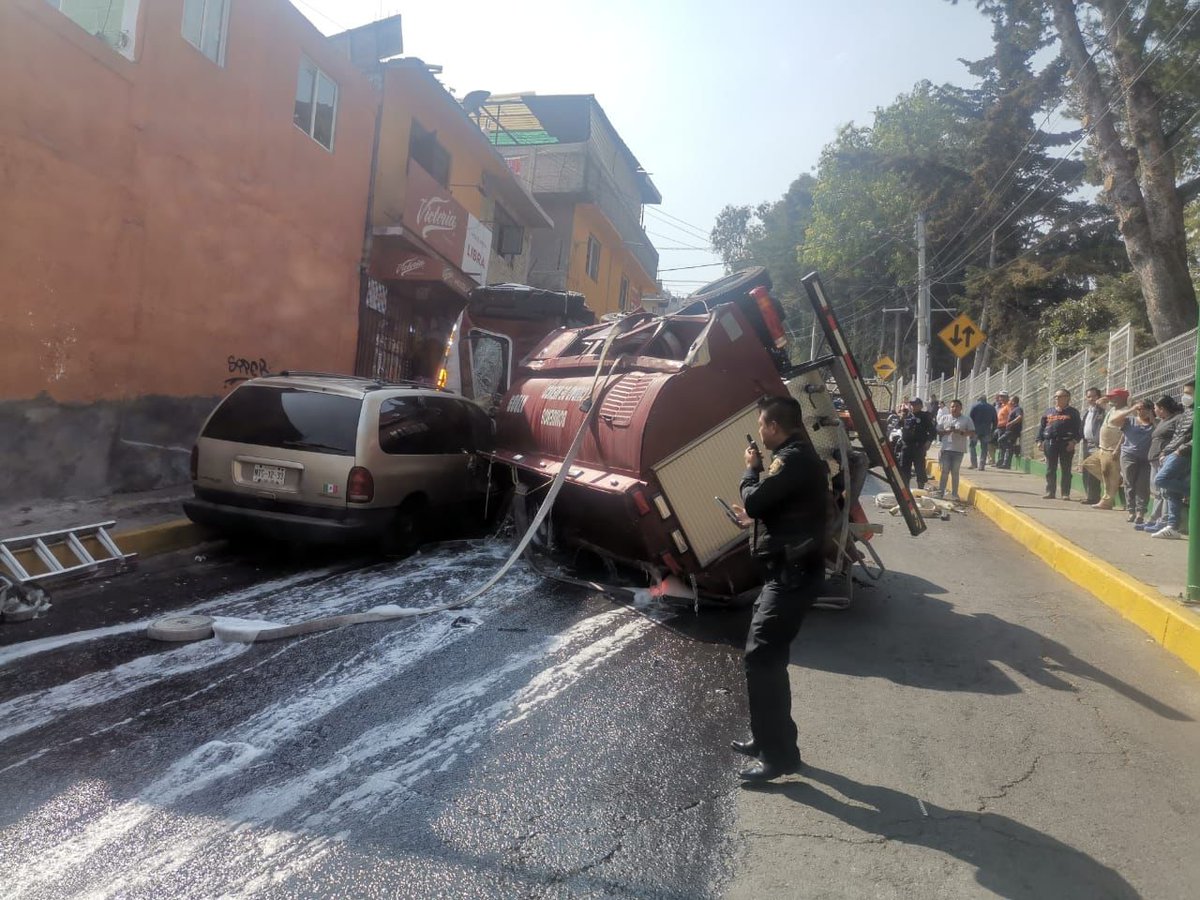 Bomberos CDMX👨🚒 tweet media