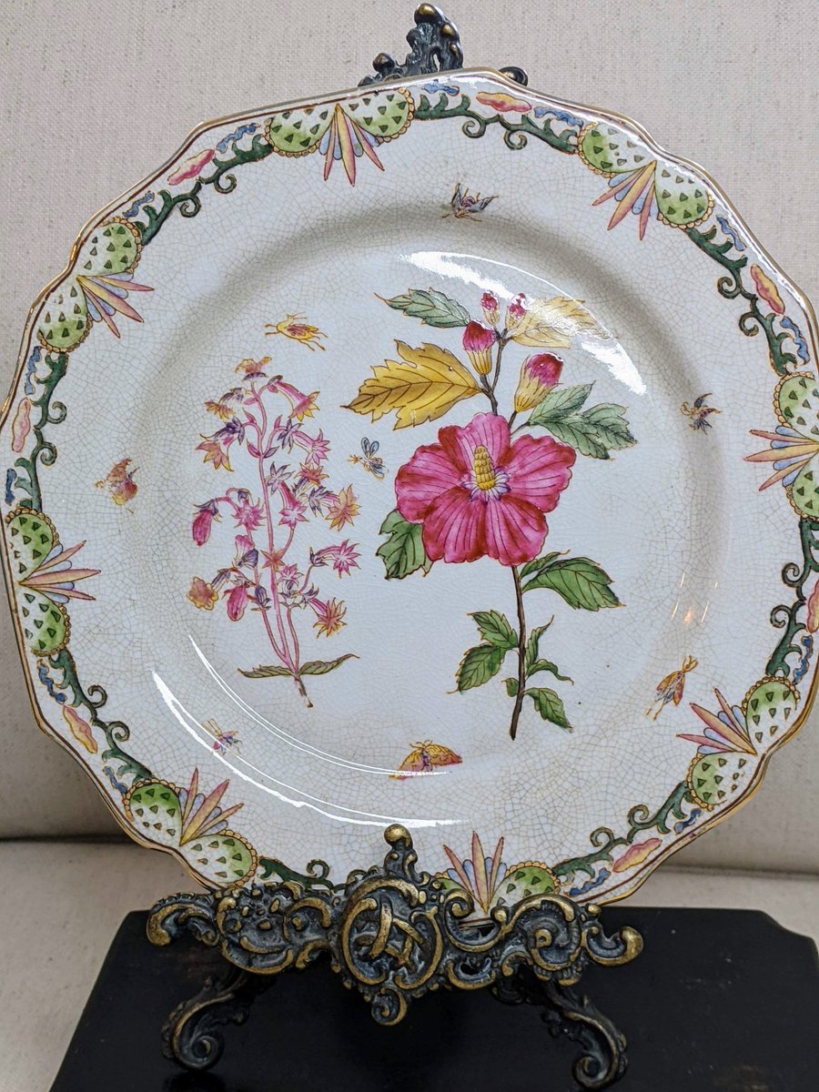 RobynParkerHome's tweet photo. GORGEOUS Chinese Floral Import Plate https://t.co/kyQqm44nft #beige #engagement #easter #pink #floraldecor #chinesefloralplate #mothersdayplate #easterplate #robynparkerhome https://t.co/7lCK6rMShT