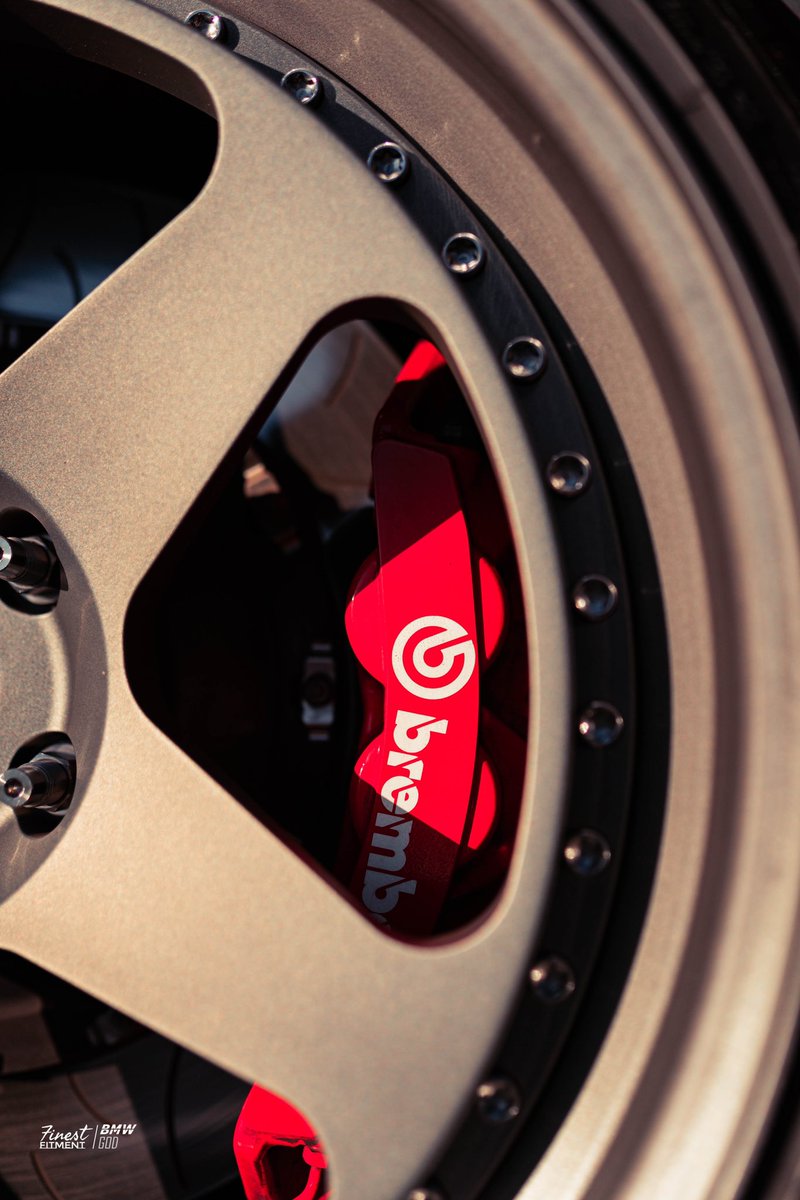 never give up on something you really want. it’s difficult to wait but more difficult to regret.