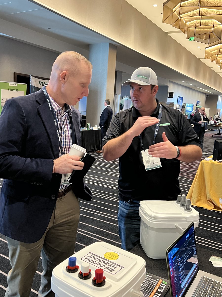 MeristemAg's tweet image. Sales Manager, Mike McNinch, explaining the Revline Hopper Throttle while at #TopProducerSummit. RHT with BIO-CAPSULE Tech is a best-in-class 80/20 talc/graphite combo that ensures optimum performance in today’s hi-speed planters. #PlanterBox #BioCapsule
ow.ly/qfmB50MAqfs