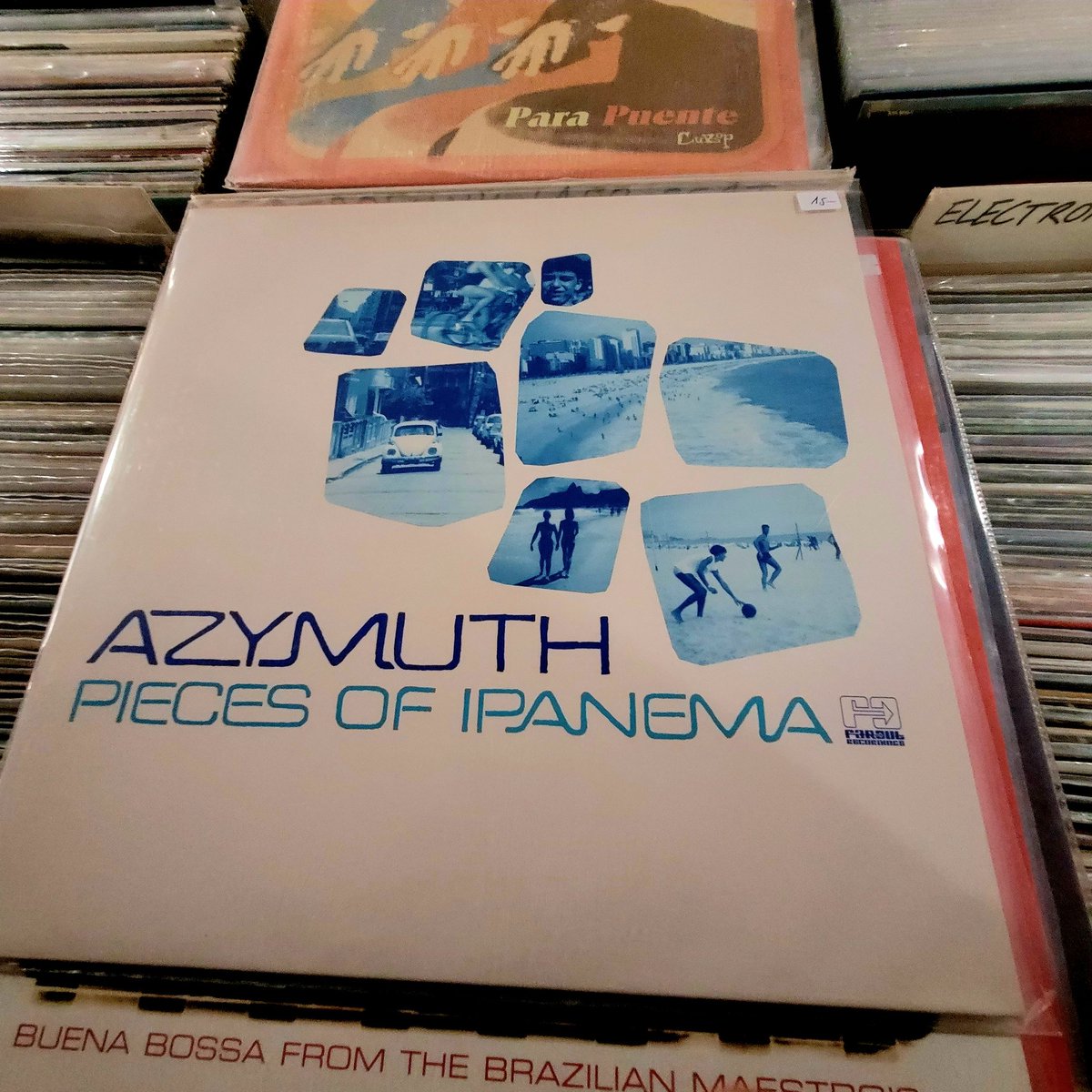 peeanopijloo's tweet image. #Azymuth #Azimuth @azymuth_trio #vinylrecords #recordcollection #vinylrecordcollection #BestLatinJazzBand #bestlatinjazzfunk #AzymuthForever 🇧🇷🎵🎶💪🏽