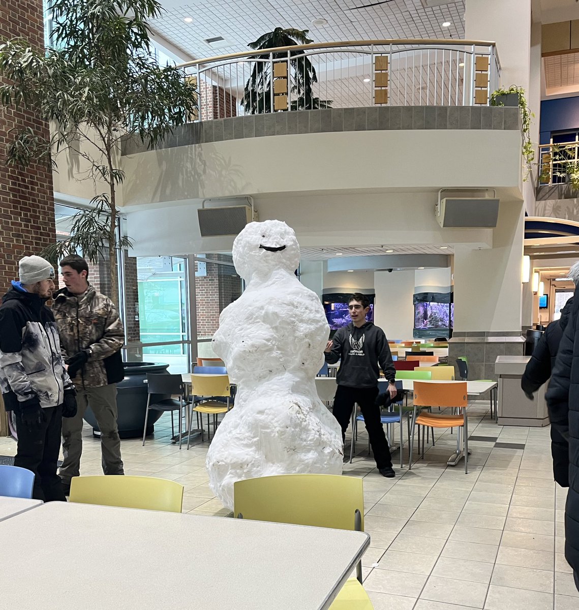 PSUBarstool's tweet photo. Snow day‼️ https://t.co/uZ3qQrz5jP