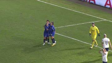 Quick thinking from @ChelseaFCW and @samkerr1 pokes it home!

#ContiCup”