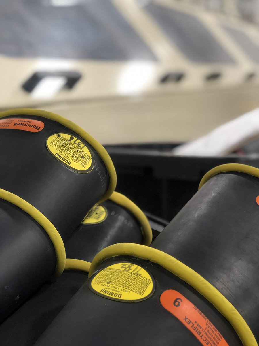 DominoHVSupply's tweet image. Your gloves go through rigorous testing in our dielectric test labs! They get cleaned, machine tested, manually inspected, repackaged and sent back to you with your test results…ready to go! 

#glovetesting #highvoltagetesting #electricity⚡️ #electricitygeneration #safetygear