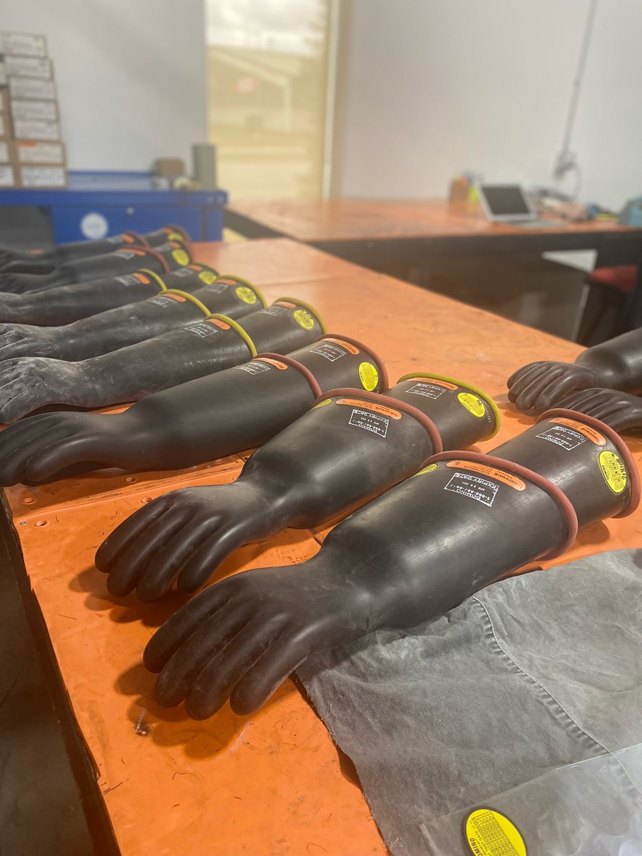 DominoHVSupply's tweet image. Your gloves go through rigorous testing in our dielectric test labs! They get cleaned, machine tested, manually inspected, repackaged and sent back to you with your test results…ready to go! 

#glovetesting #highvoltagetesting #electricity⚡️ #electricitygeneration #safetygear