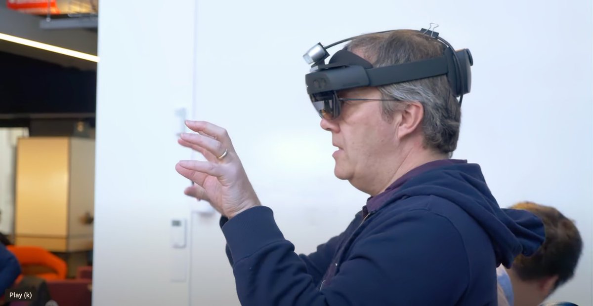 Engadget tweet media