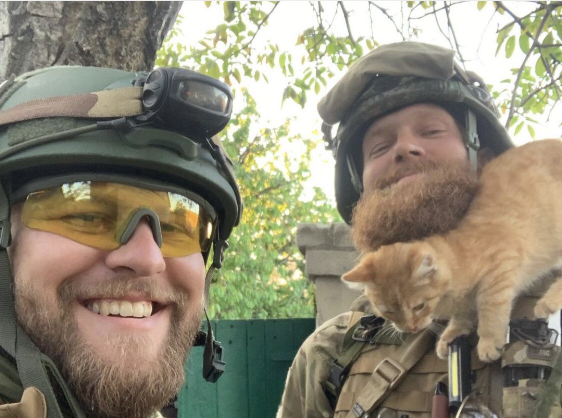 This guy with the beard died today.

He was a military medic and loved animals.

#uaarmy #Ukraine️ #RussiaisATerroistState #RussiaUkraineWar #CatsOfTwitter #CatsOnTwitter #Bakhmut #Donetsk 
 #NewYork #Kyiv #StandWithUkraine
