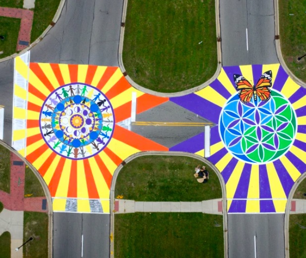 Road murals in US and Europe are helping lower crash rates leading to injuries by 37%. Thoughts on implementing similar policies in #Vancouver? <a href="/LisaDominato/">Lisa Dominato, City Councillor</a> <a href="/PtFry/">Pete Fry</a> <a href="/MikeKlassen/">Mike Klassen 麥嘉信 🇨🇦</a> <a href="/KenSimCity/">Mayor Ken Sim</a> <a href="/PeterMeiszner/">Peter Meiszner</a> #vanpoli <a href="/VanCityClerk/">Vancouver City Clerk</a> 
Photo credit: Cody Powers