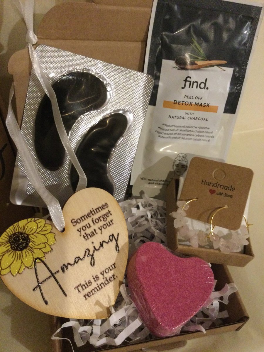 Excited to share the latest addition to my #etsy shop: You are amazing gift for her/Thinking of you/Birthday’s/Your Amazing gift/Self care/Thank you gift/Bride box/ #amazinggiftbox etsy.me/3Dg6q7x
#womaninbizhour #craftbizparty #ukmakers #etsy
#MHHSBD