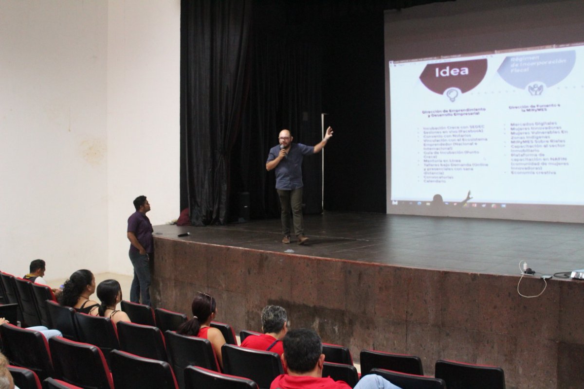 #SEDEC lleva a cabo la presentación de oportunidades para emprendedores en colaboración con la Dirección de Fomento Económico del Municipio de <a href="/Gob_Cunduacan/">Gobierno Municipal de Cunduacán 2021-2024</a> #Cunduacán con el fin de prepararles en fortalecimiento de sus negocios. 🌅📊💡