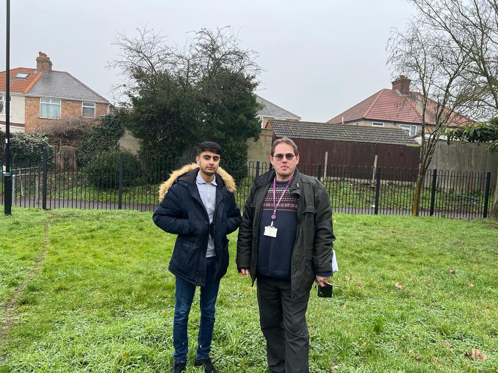 HounslowHLabour's tweet photo. Today, @Cllrsamiach and Cllr. Farhaan Rehman joined @LBofHounslow housing officers for Housing Estate inspection in the Hounslow Heath Ward. https://t.co/SMdfKuHody
