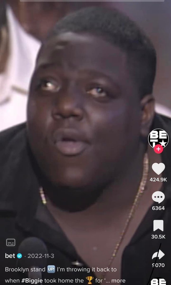 He was so fine from the movie… I forgot the real Biggie smalls looked like this😂