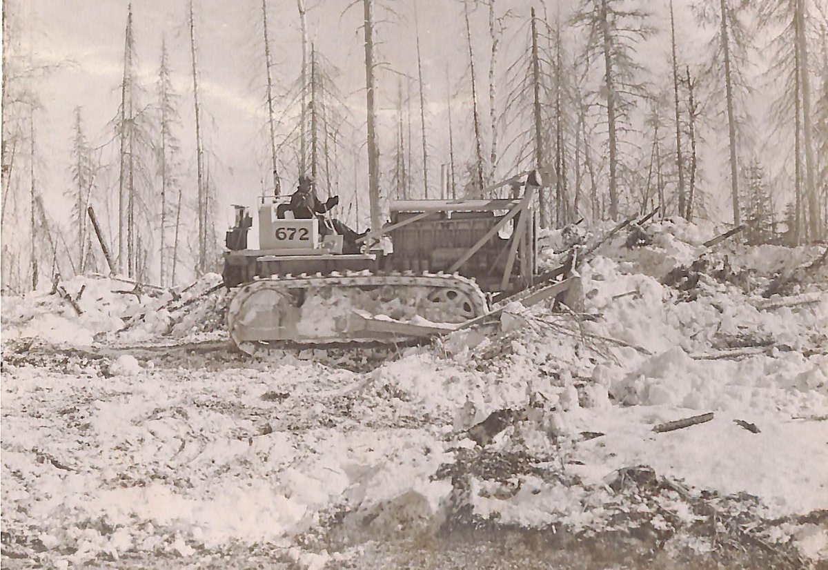 Project '44 on Twitter "RT project4_4 A caterpillar tractor with