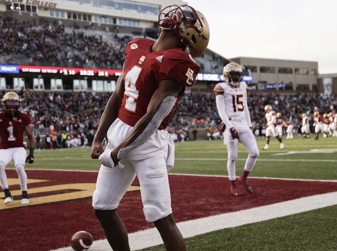 Extremely Blessed to receive my second offer from Boston college! #decide2Fly🦅 <a href="/Aazaar23/">COACH AAZAAR@UMD</a> <a href="/BCFootball/">Boston College Football</a>