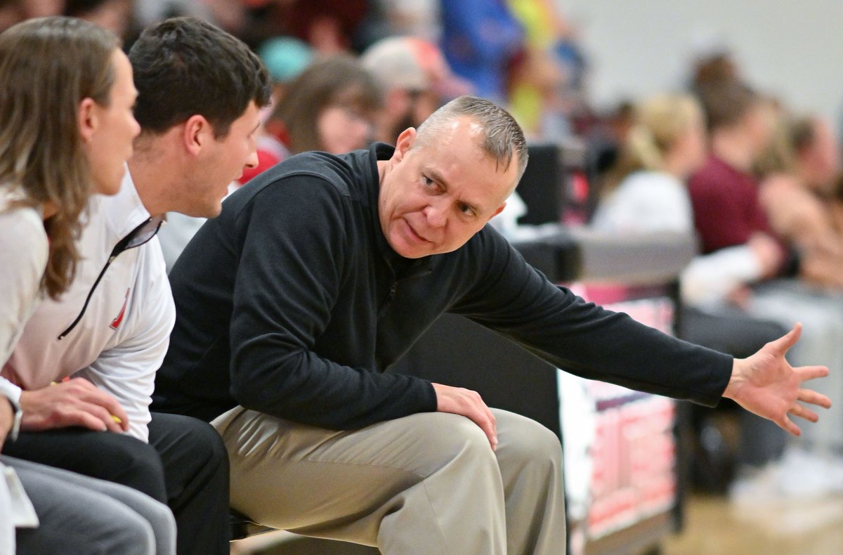 peterson_rick's tweet photo. Tuesday prep BB roundup: @Lake_Hoops, @Eagles_Hoops sweep twinbill at Santa Fe Trail. @dawg_basketball rolls to semifinals in the Jefferson County North Invitational. ...
https://t.co/mhfTYPCTmZ https://t.co/f7hvMKfZ0u