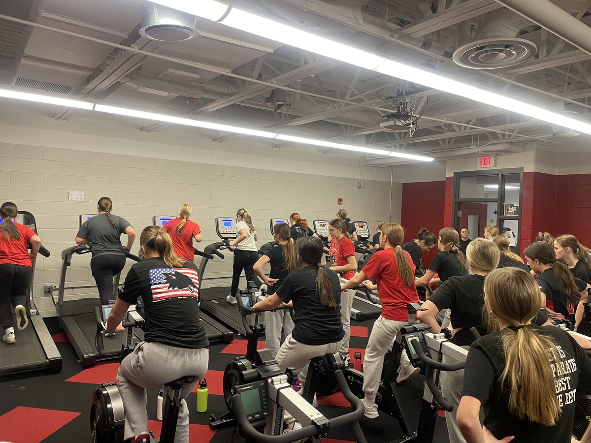 If you want to get better, sometimes you have go beyond what your current limits are. Putting in the work this week! #aimhigher 🦊