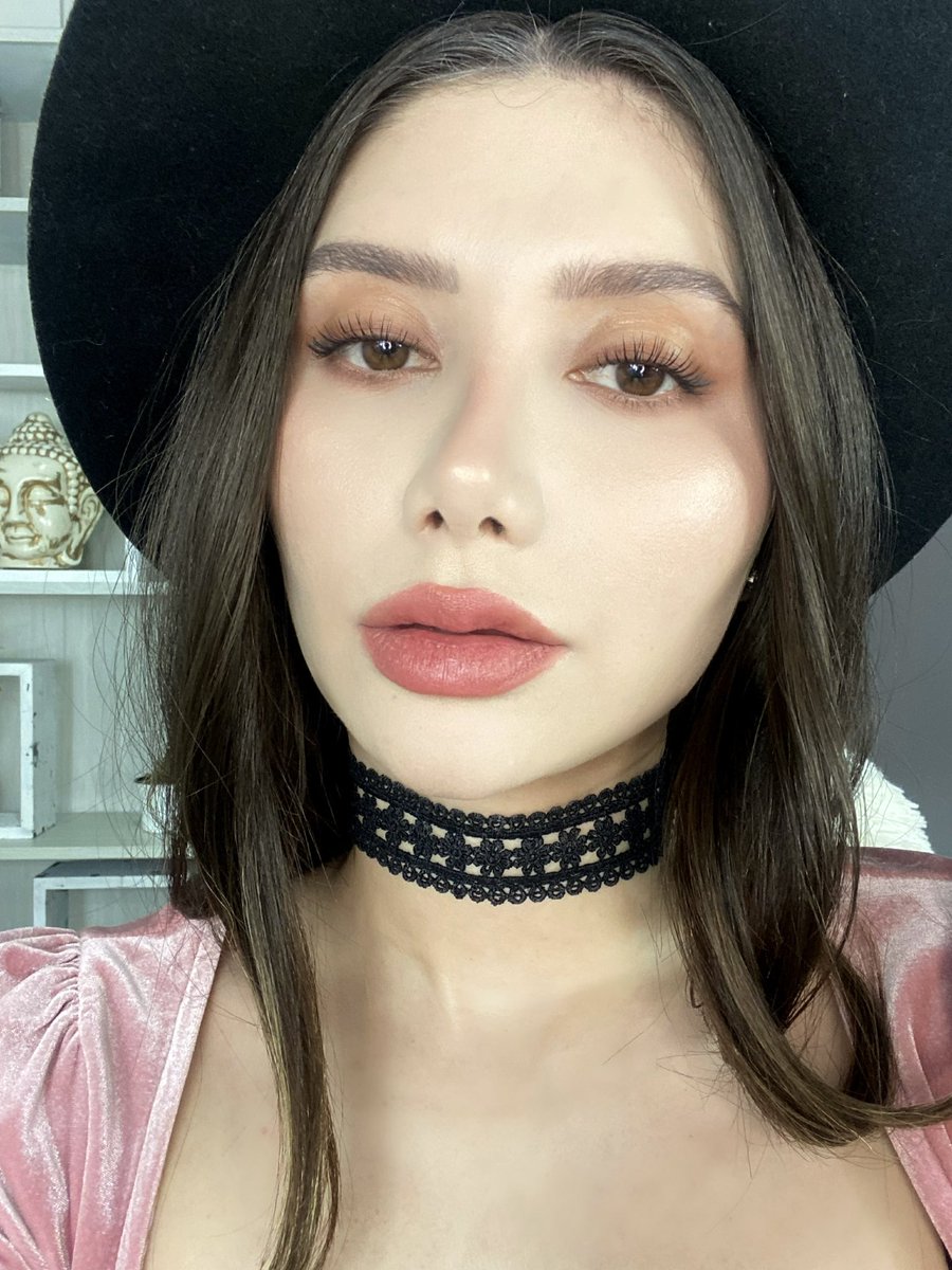 HEYAALE's tweet photo. Back in time 🥰
•
•
•
•
•
#fyp #fypシ #parati #foryou #heyale #youtube #youtuber #youtubers #blogger #style #styleblogger #fashion #fashionblogger #beauty #beautyblogger #mood #makeup #channel #relax #video #makeuplook #look #miercoles #wednesdaythoughts #wednesday ❤︎ https://t.co/thuDN8eG9T