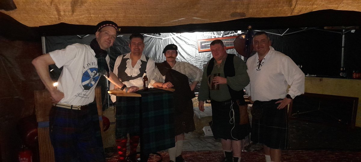 Burns Night in Bulford round 2, with the ancient trusted drought cronnies.
#BurnsNight #rabbieburns