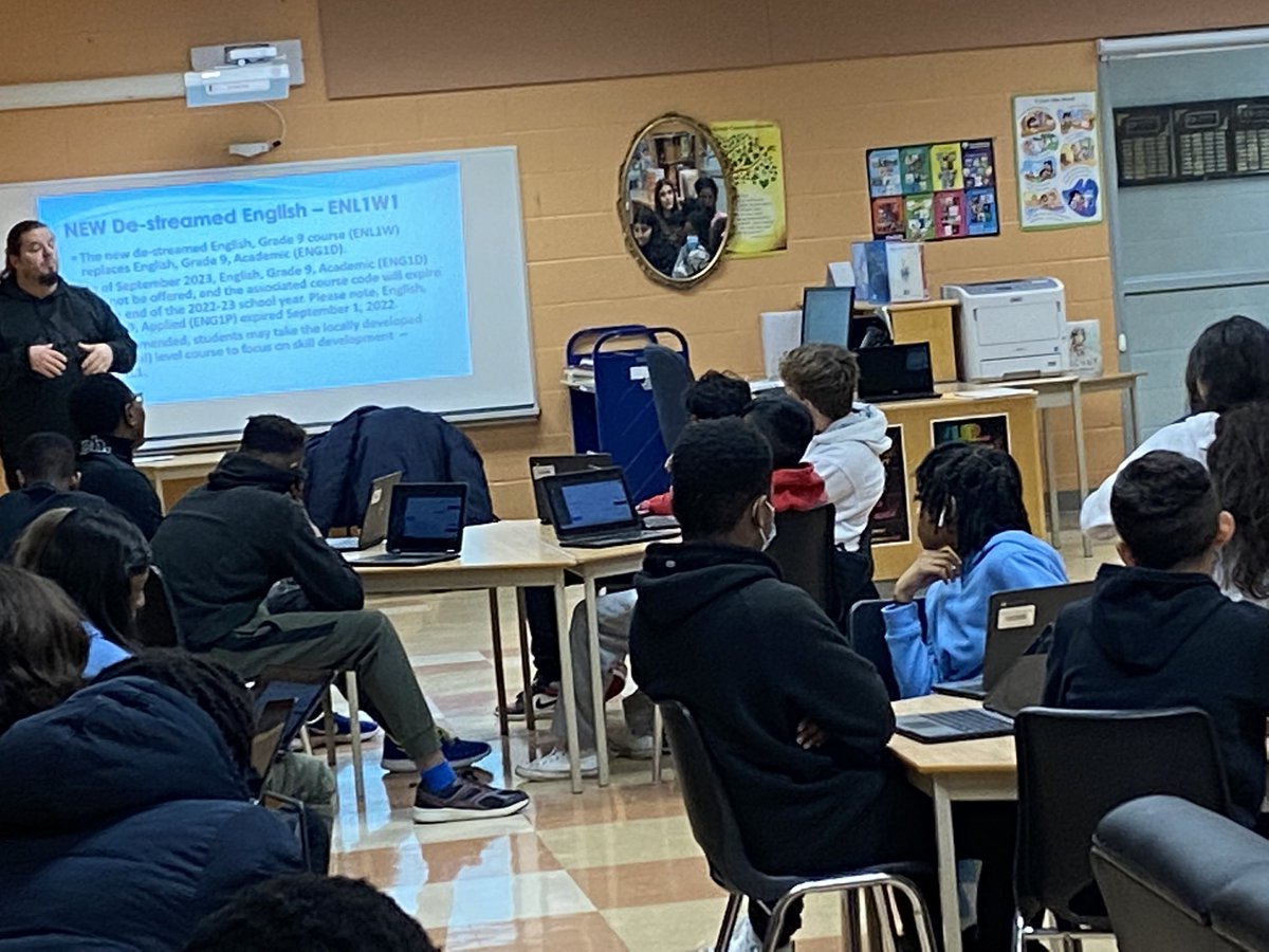 Thank you <a href="/dytweets/">St. Marguerite d'Youville CSS.</a> Guidance Counselling Dept. and <a href="/MrsStoncius/">Mrs.Stoncius</a> for helping our students <a href="/McGivneyDPCDSB/">Blessed Michael J. McGivney Catholic School</a> with their Grade 9 course selections on myBlueprint!  Grade 9…we are ready 👍🏽 👍🏽👍🏽