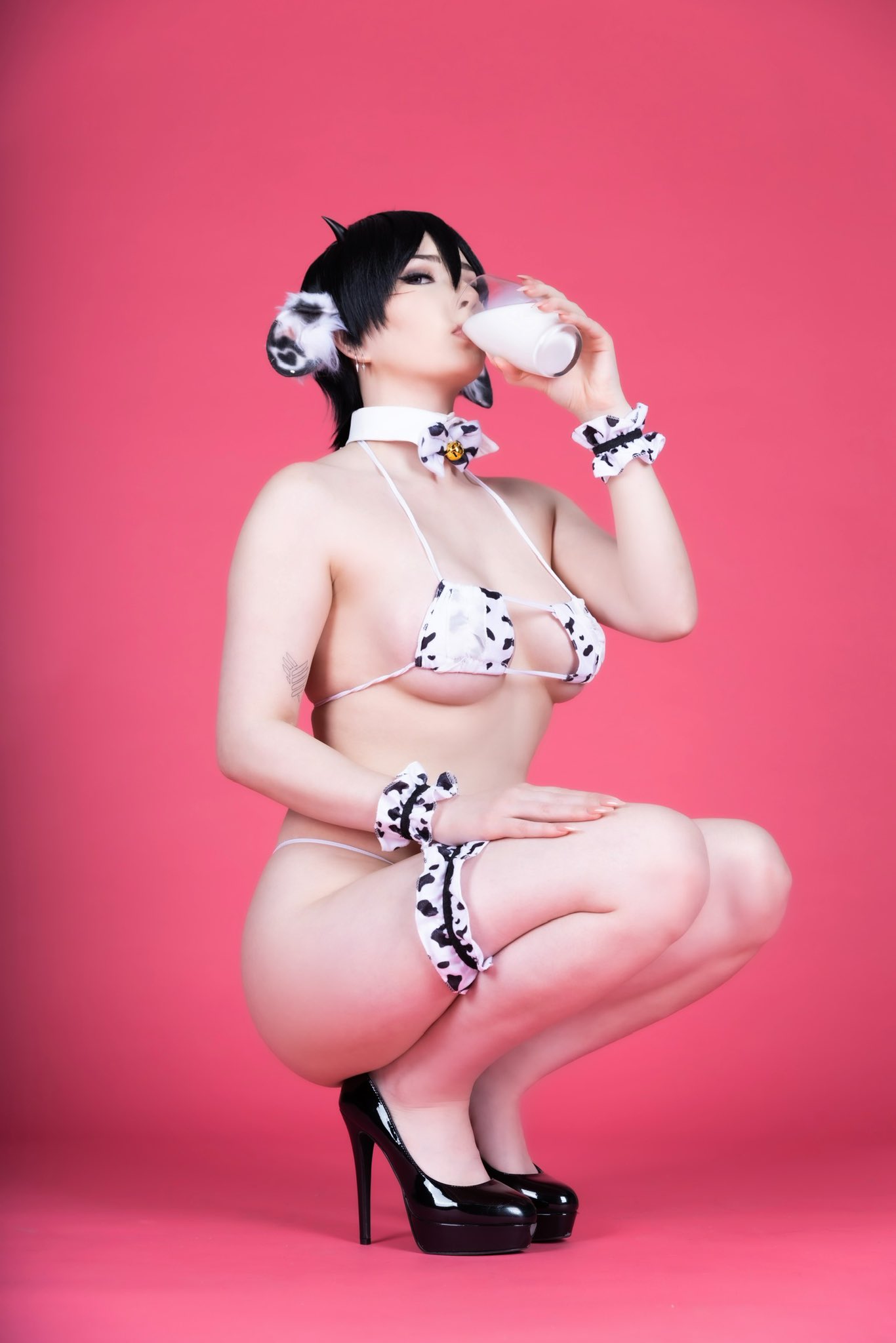 2 pic. Feeling thirsty~? 🥛💖🐮 https://t.co/0oXuQVZi5R