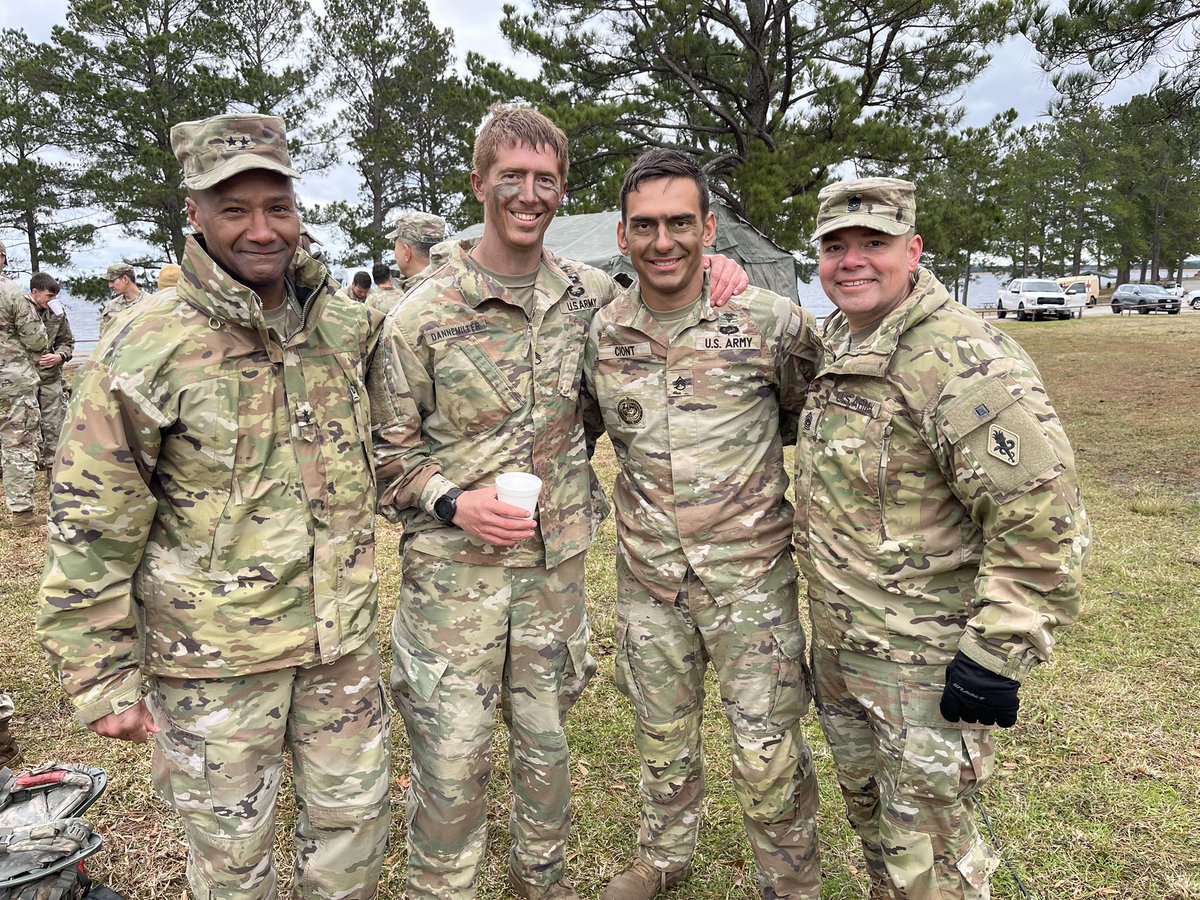 Join me & CSM Laragione in wishing #MEDCoE’s SSG Andrei Ciont & SSG Bennett Dannemiller (Team 11) continued success during the Army #BestMedic2023 Competition! #ThisIsMySquad #Readiness @medcoe @TRADOC @CSM_MEDCoE @TradocCG @TradocDCG @Beags_Beagle @TRADOCCSM @ArmyMedicine