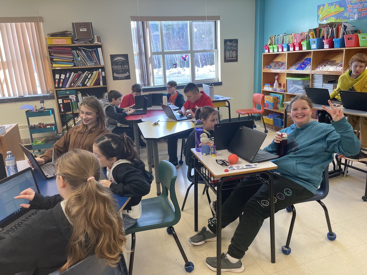 ms_crane's tweet photo. We had the best day learning alongside Mr. Barrow while we explored Book Creator!! #learning #explore https://t.co/2Cdc1w2mlF