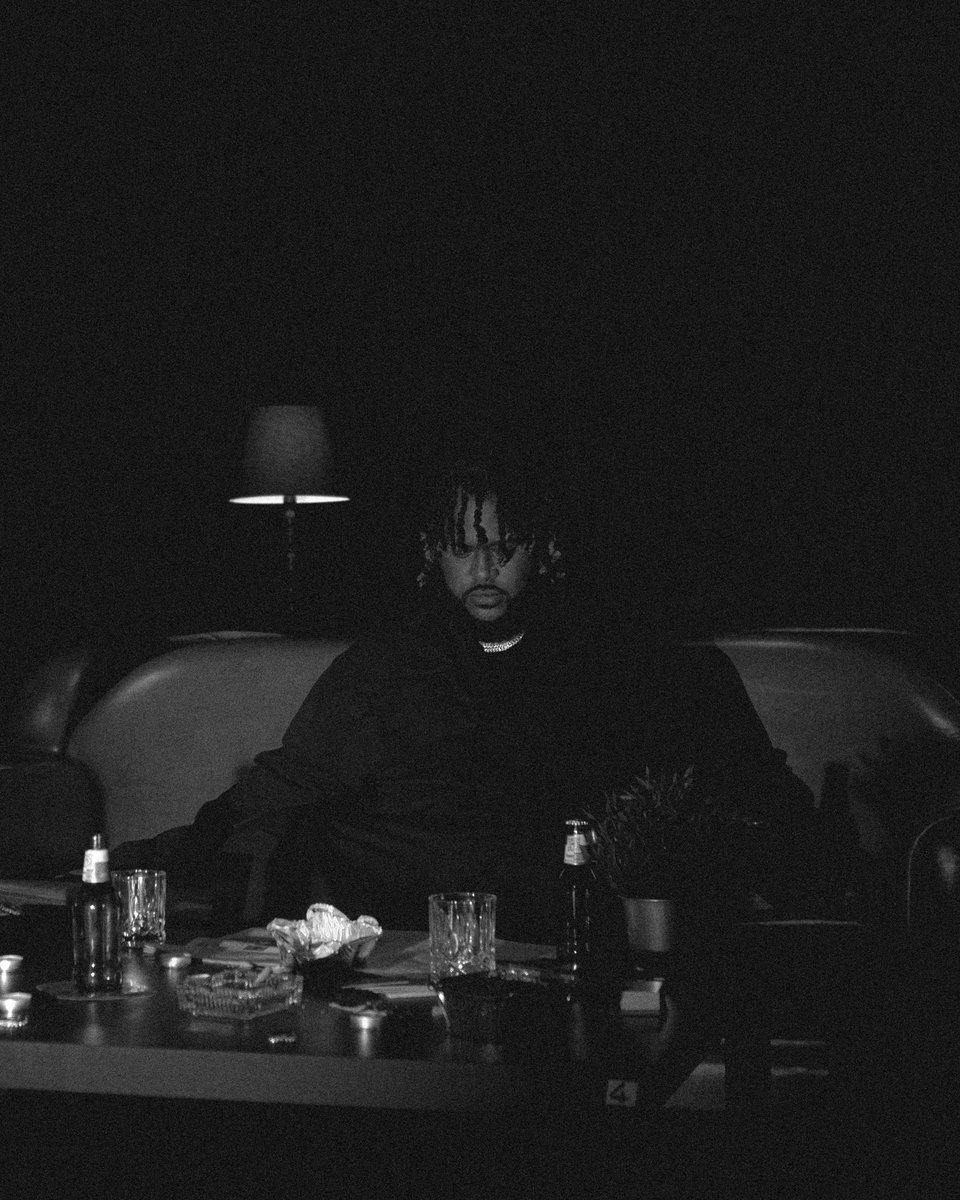 Bas's tweet photo. How did you interpret the themes in the Diamonds video? I want to hear your thoughts. let’s talk about it. https://t.co/RNhfYMdFTR