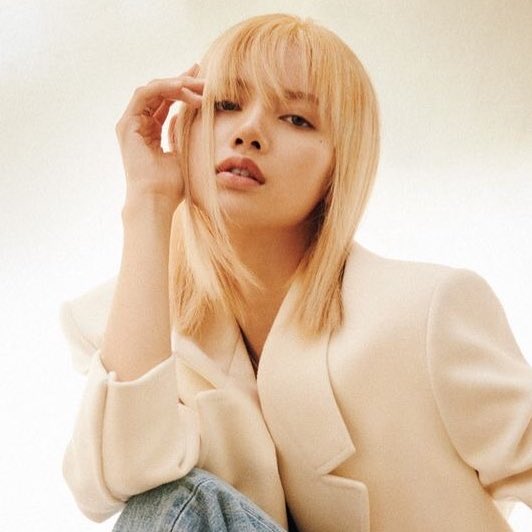 chartsjeon's tweet photo. #JungKook (644M) is now the most streamed K-Pop soloist on Spotify Chart, surpassing LISA (643M). https://t.co/I9dsXIwU1v