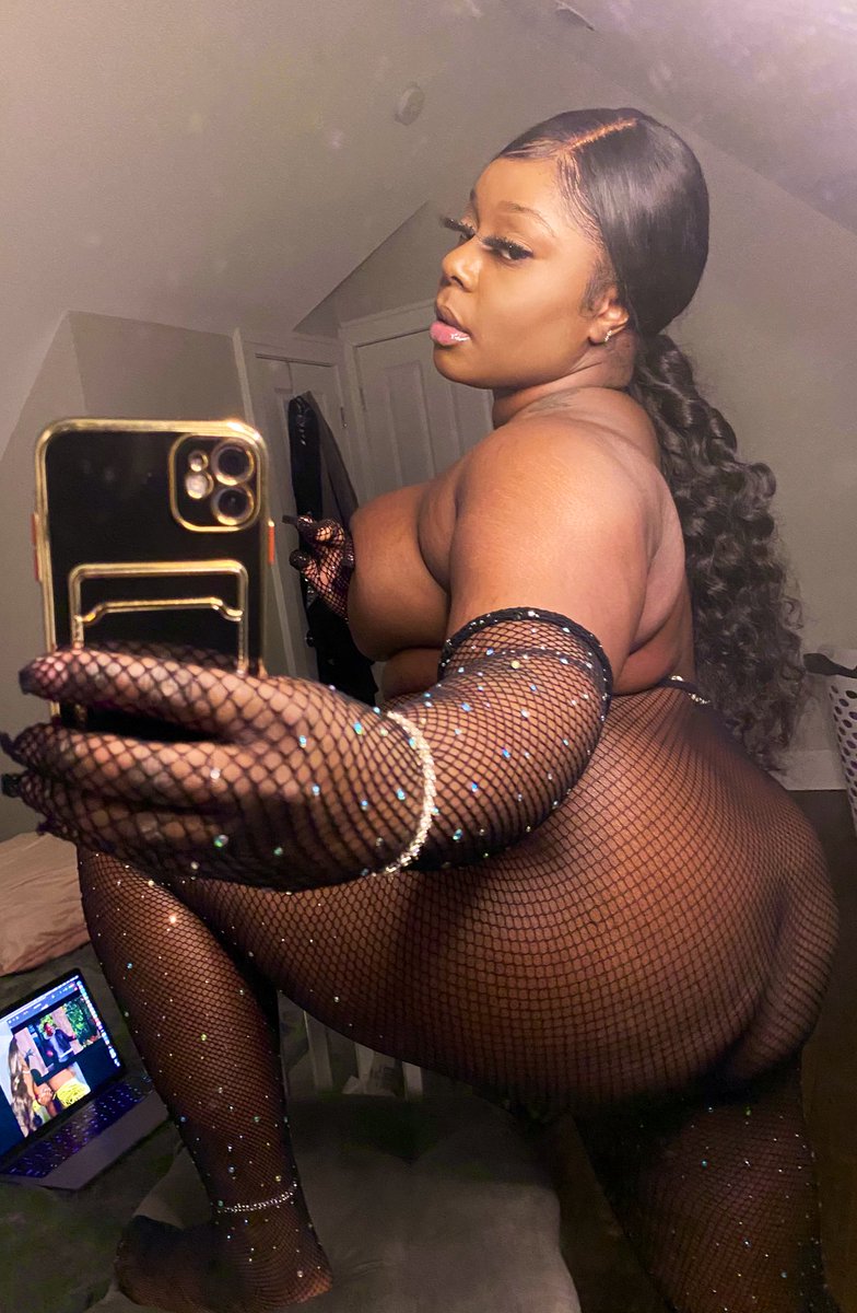 MarieeMeisha's tweet photo. 🖤 thick in real life https://t.co/yToIwf9jJD