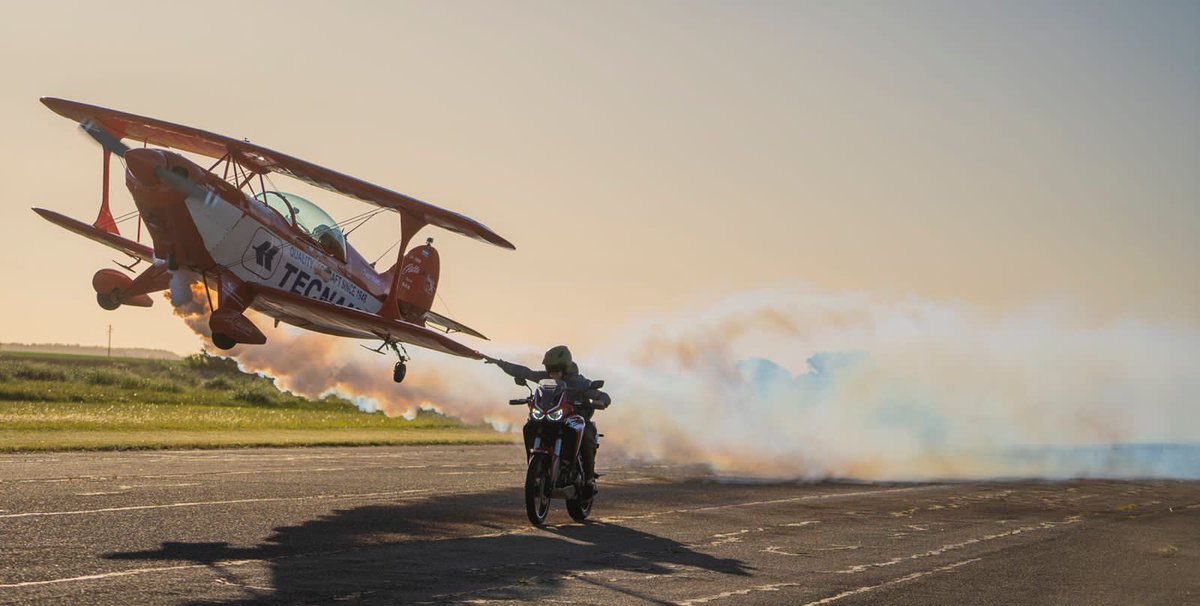 Fotón. El piloto <a href="/JorgeMalatini/">Jorge Malatini</a> y <a href="/Facundo_Arana/">Facundo</a> ambos jugados con la campaña #donarsangresalvavidas