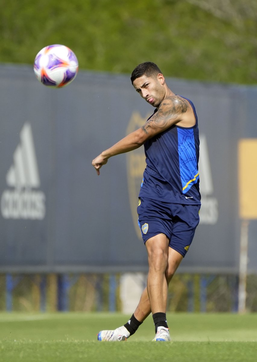 BocaJrsOficial's tweet photo. ⚽️😋 https://t.co/8j6CwWEimk