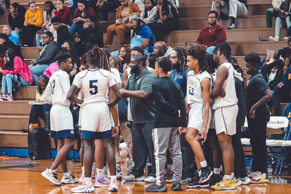 eesmithhigh's tweet photo. E.E. Smith Athletics 🐂 Boys JV
Smith vs. Overhills
#blue #gold #eesmith #smithathletics #victory #basketball #highschool #ccs https://t.co/BfD0zvO3tP