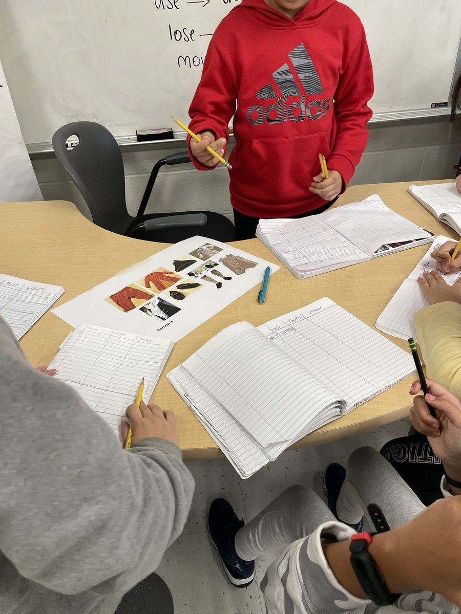 Holly Jackson tweet media