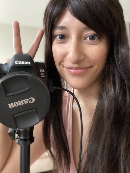 Happy film day baybeeee I&rsquo;m back from my long break :) missed y&rsquo;all https://t.co/Bybo1iHP4R