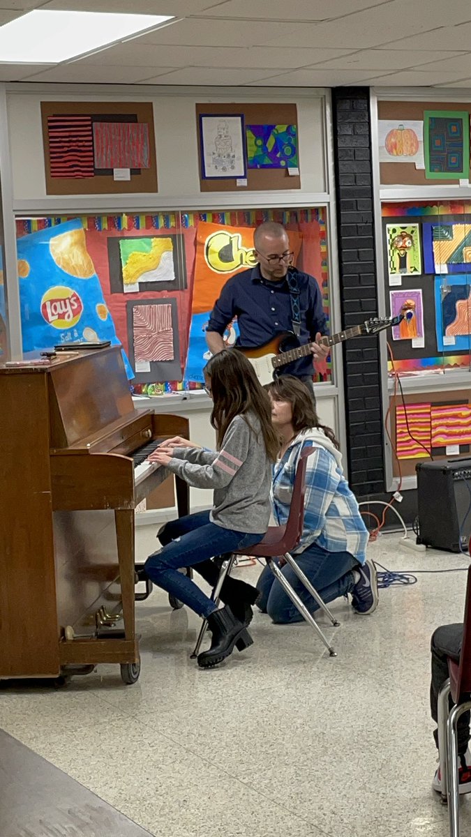 Tracy Paroubek tweet media